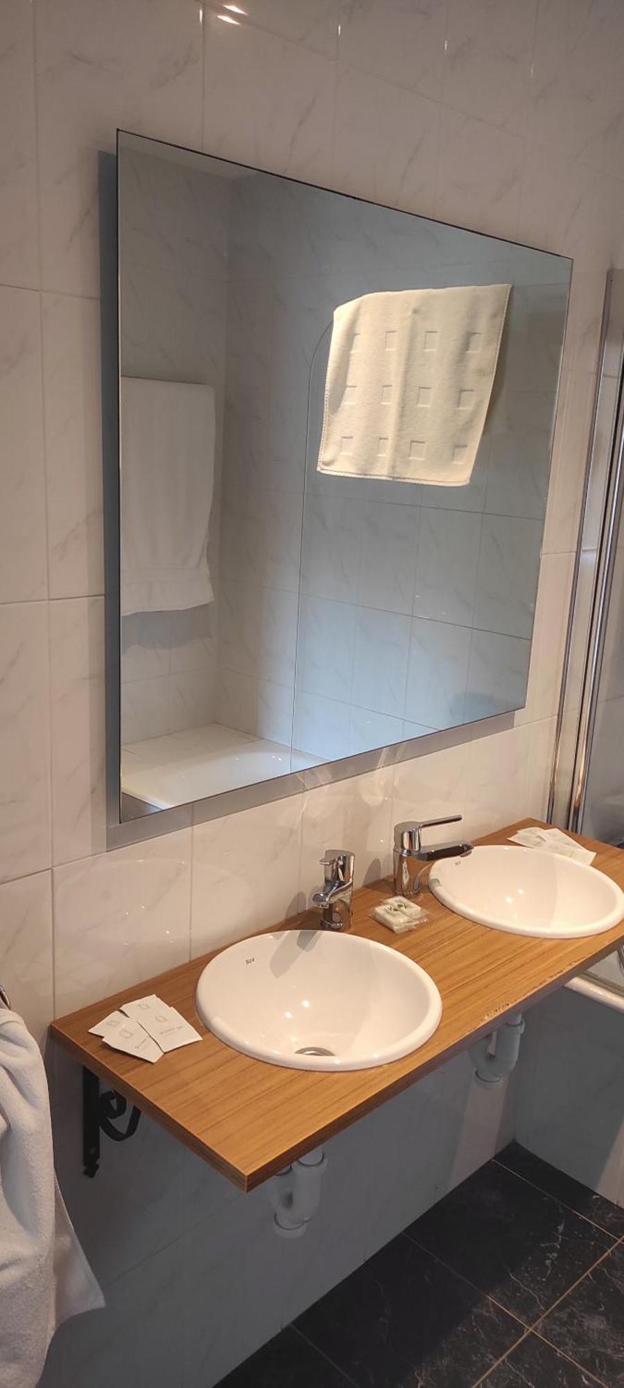 Estudios Ermitabarri Zeberio Экстерьер фото